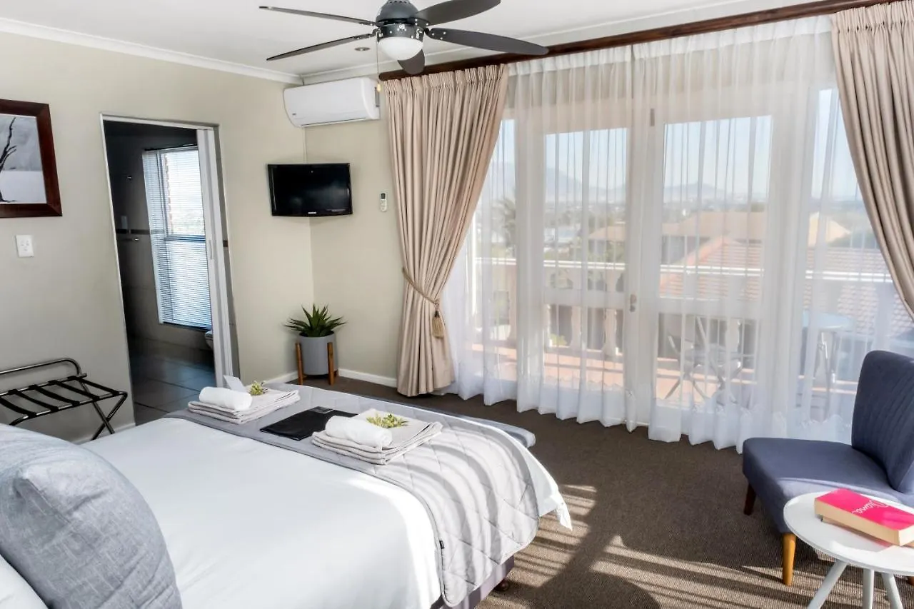 Plattekloof Premium Lodge ゲストハウス