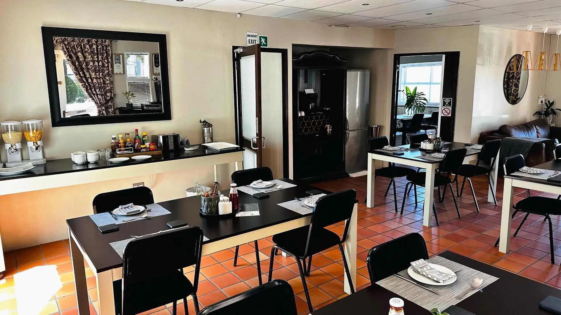 Plattekloof Premium Lodge ゲストハウス