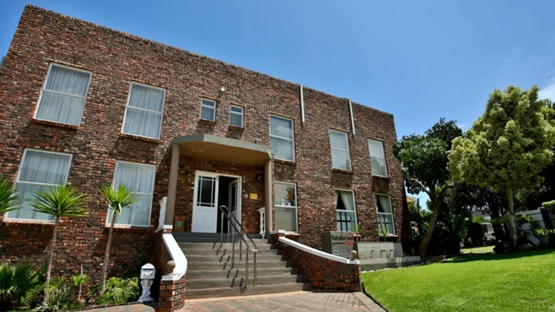Plattekloof Premium Lodge 3*,